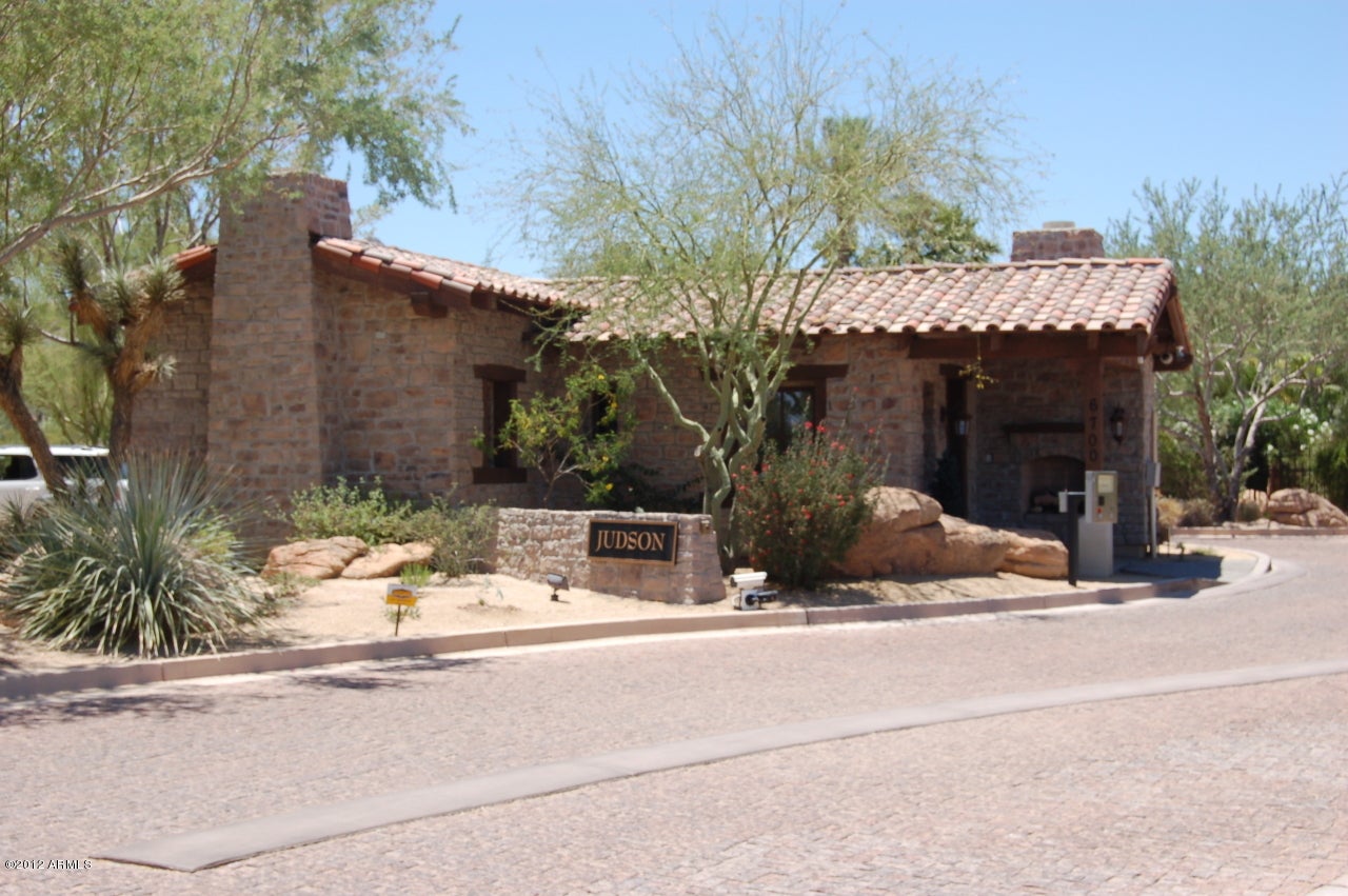 6697 E Cactus Wren Road 1