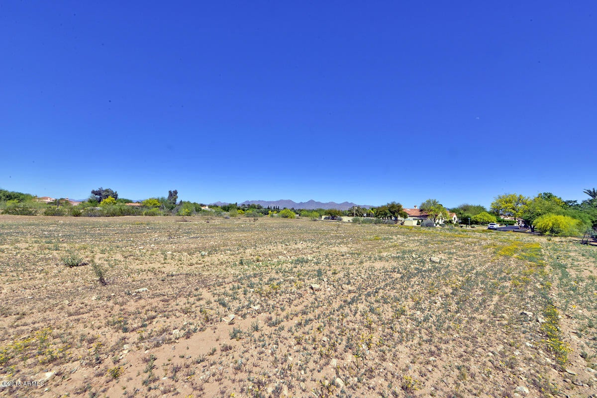 6536 E Cholla Drive -