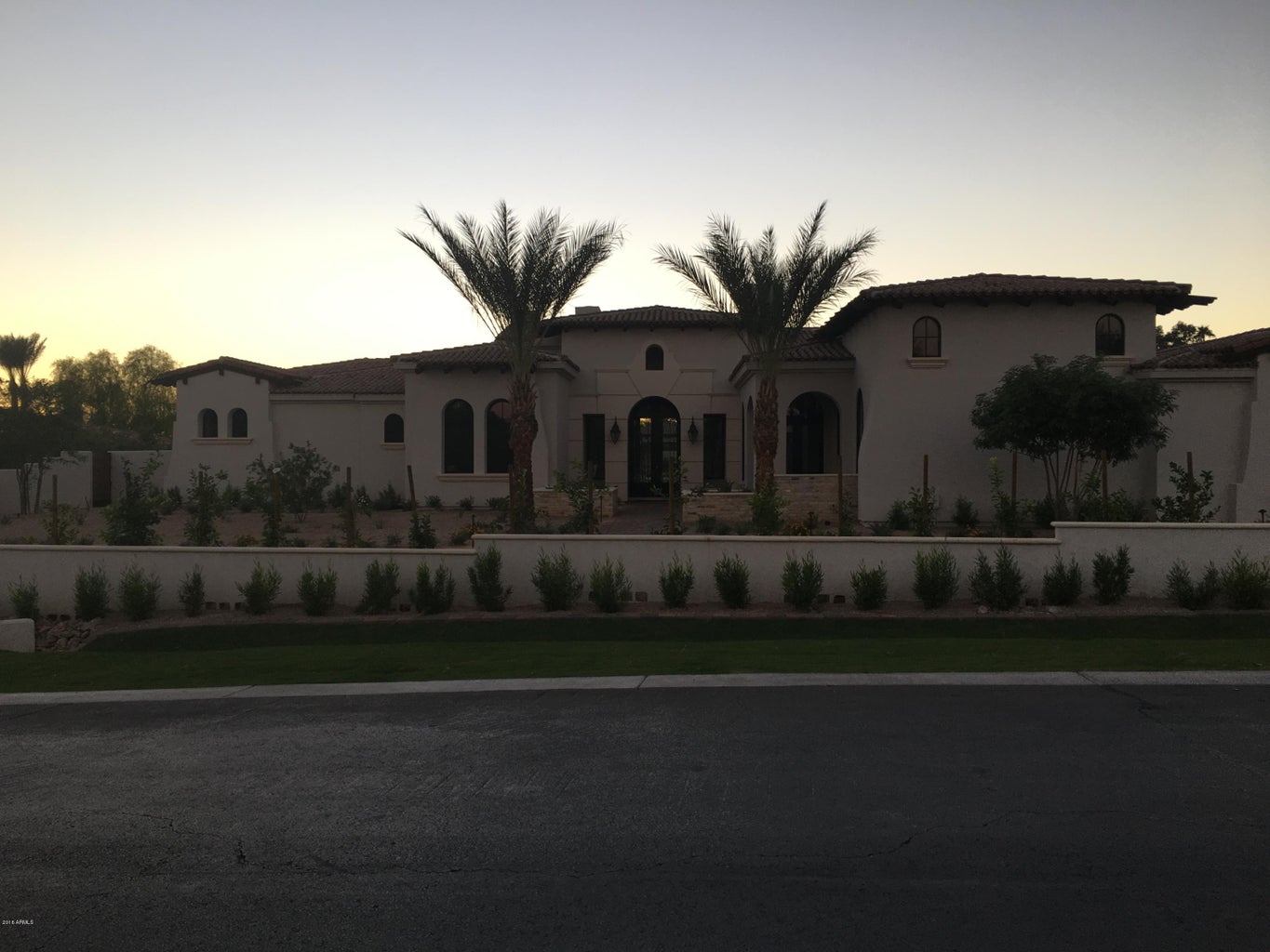 6646 N Lost Dutchman Drive
