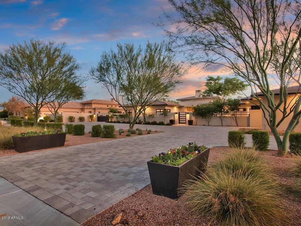 6523 E Berneil Drive — photo 1