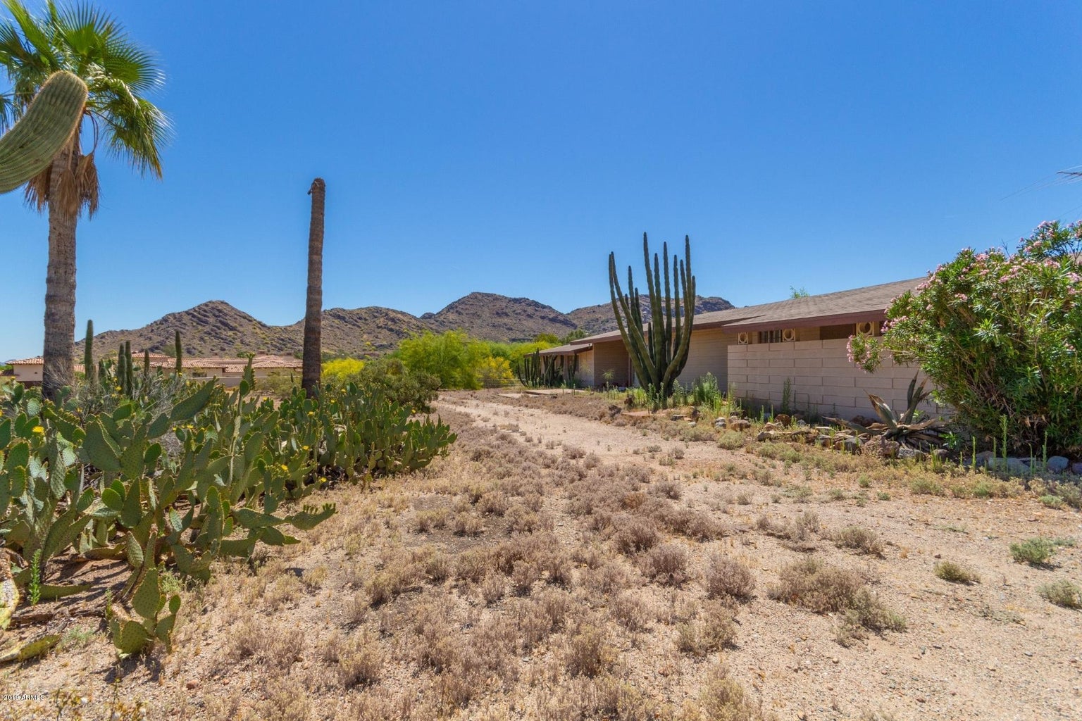 4939 E Mockingbird Lane -