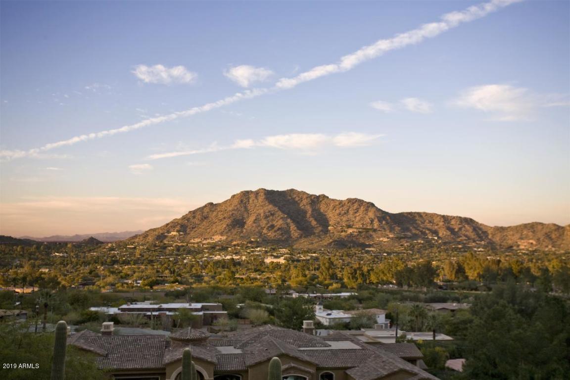 Northern views to Mummy Mtn