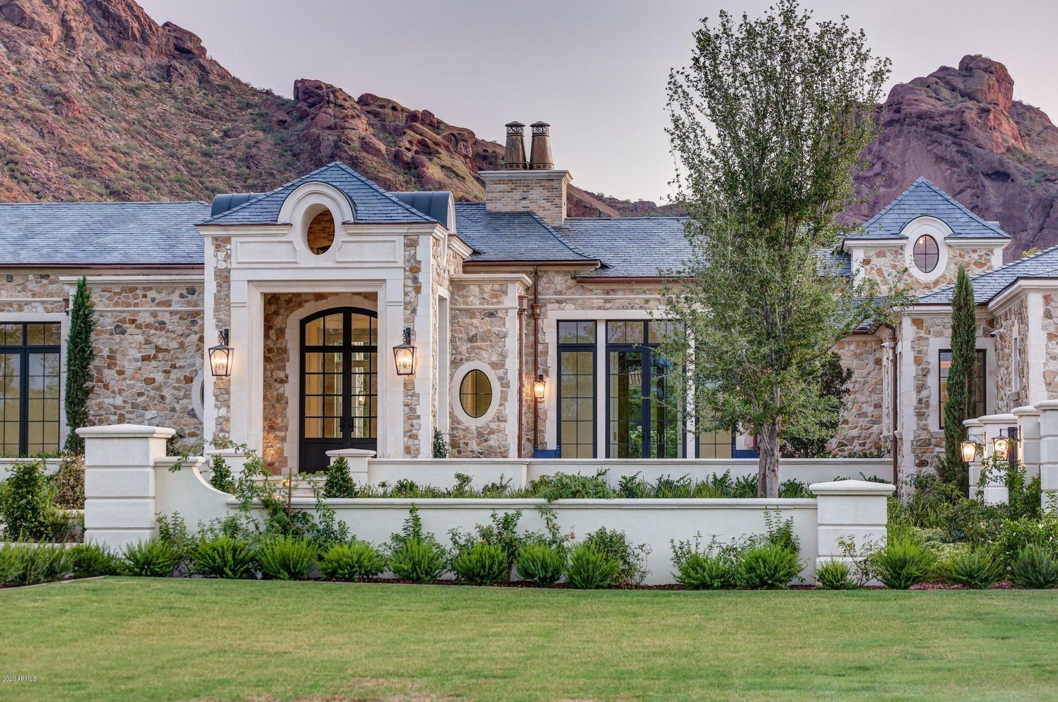 6112 N Nauni Valley Drive — photo 1