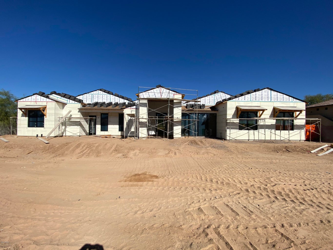 6336 E Mountain View Road — photo 1