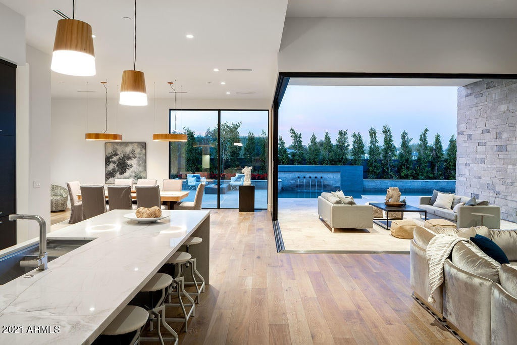 6874 E Joshua Tree Lane — photo 1