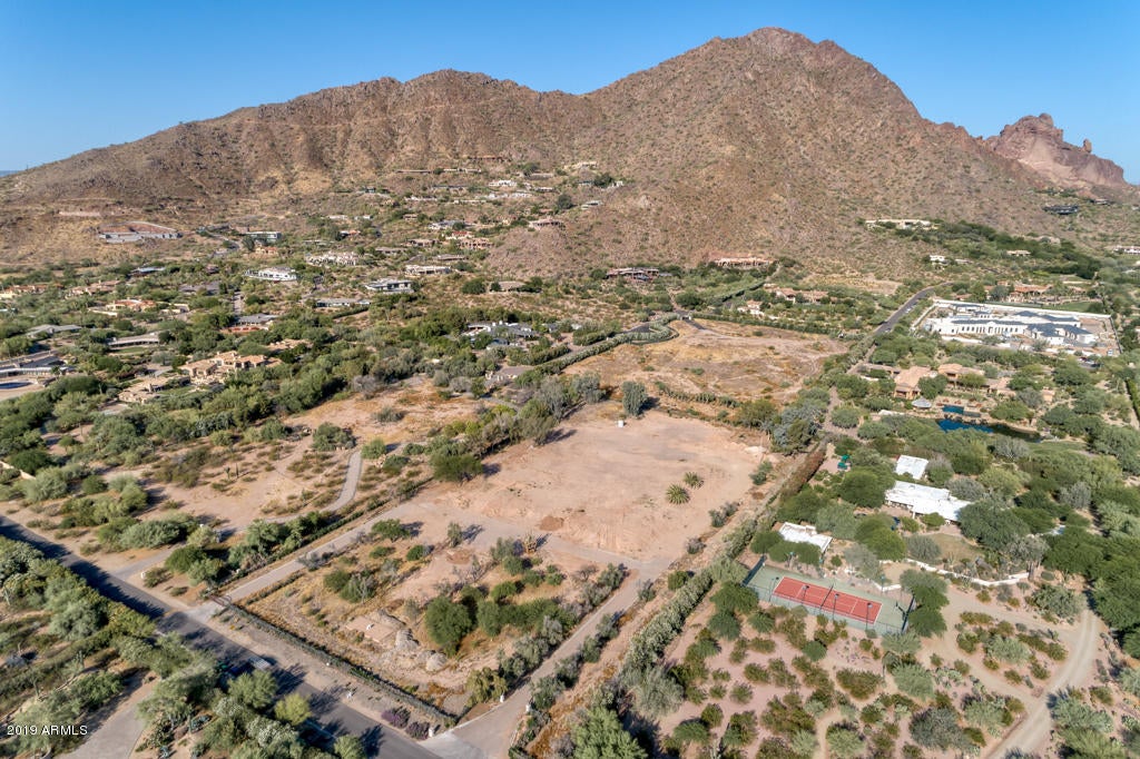 5600 N Saguaro Road 14 — photo 1