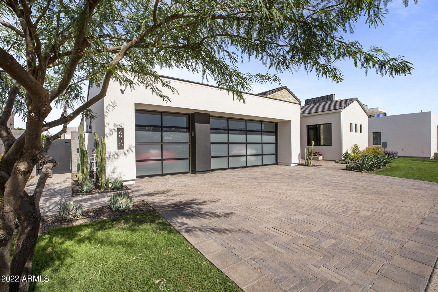 6930 E Cactus Wren Road
