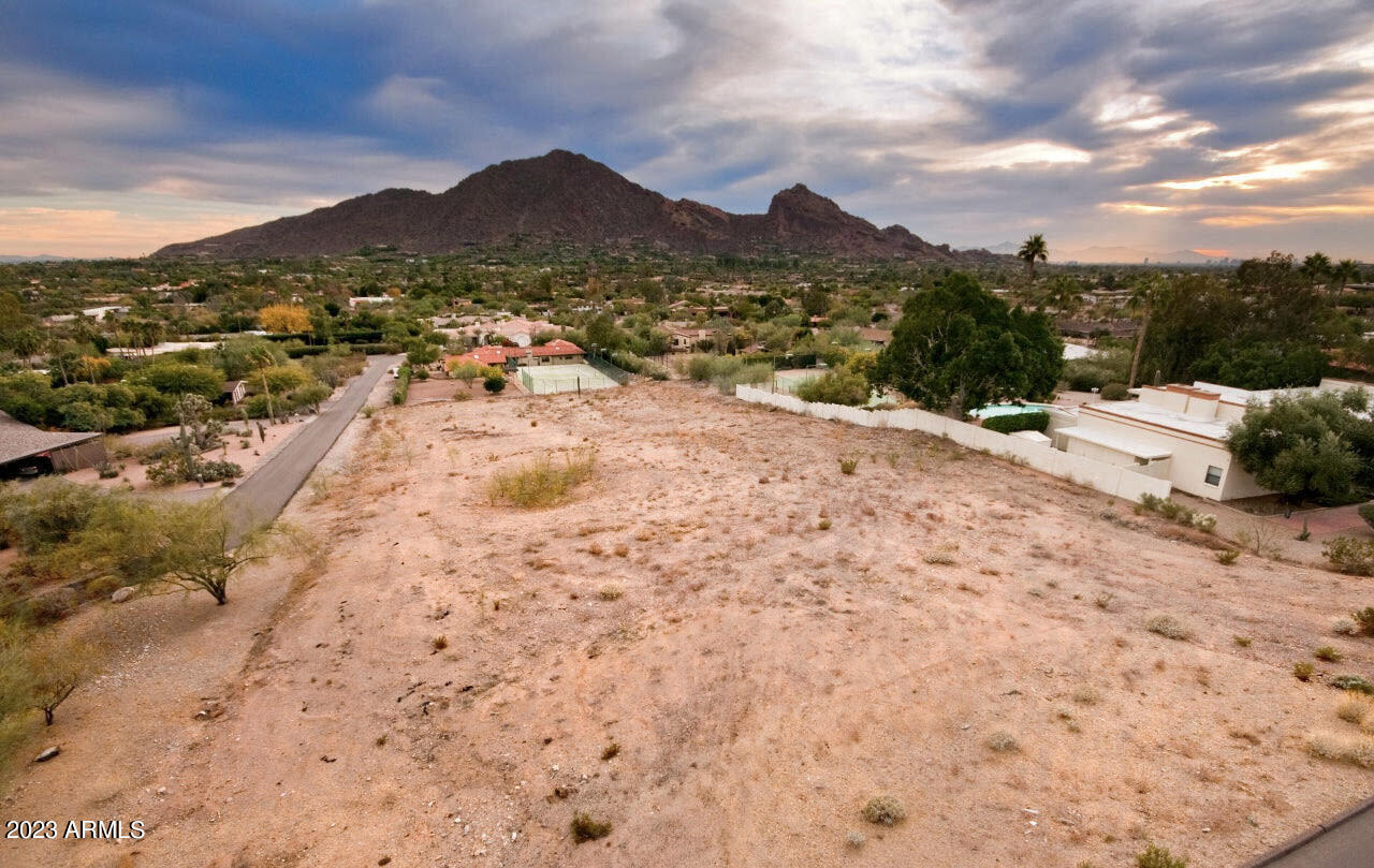 5729 E Indian Bend Road -