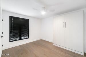 With Murphy Bed, Also an Excellent Office Location