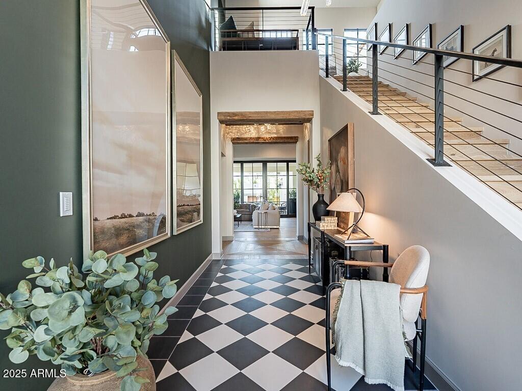 3955 E Sierra Vista Drive — photo 1