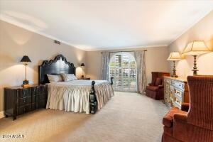 Primary suite bedroom
