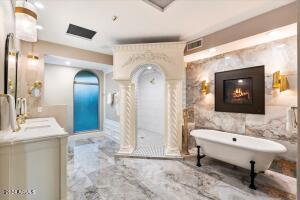 Luxurious primary suite bath