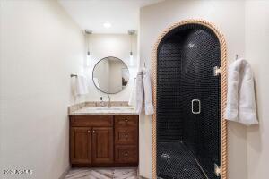Guest en suite bath 3 with walk-in shower