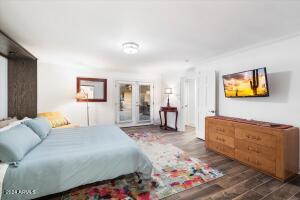 Guest en suite 4 with private entrance