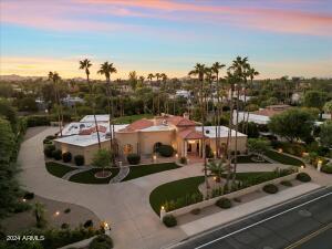 Front aerial of home