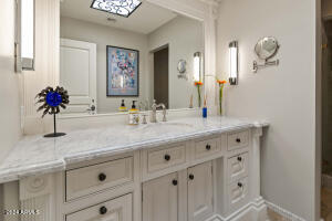 GUEST BATHROOM