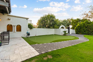 BACKYARD CUSTOM PUTT-PUTT AREA