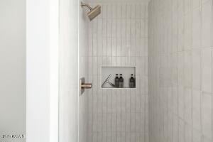 Guest Bathroom 3
