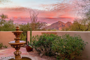 Your Private Backyard Oasis With Breathtaking Sunsets!