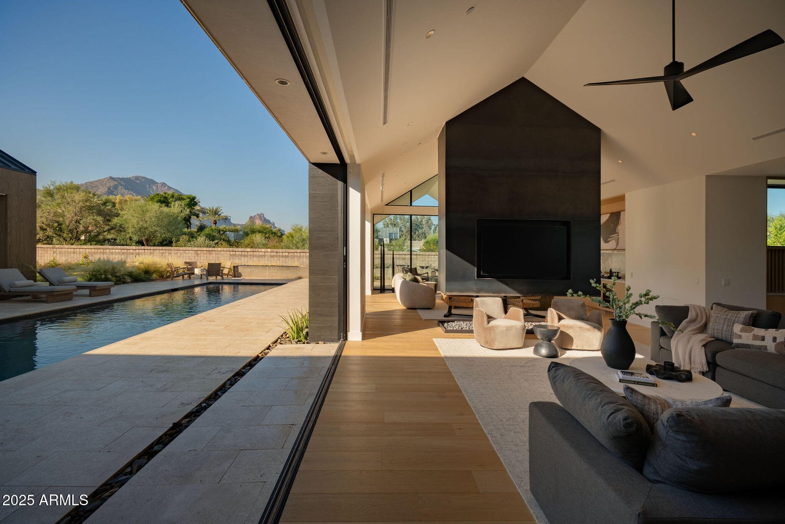 6209 N Casa Blanca Drive — photo 1