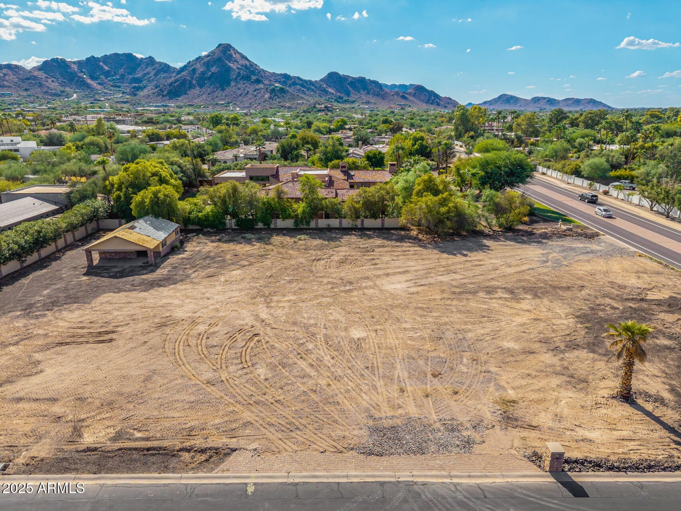 6601 E Mockingbird Lane 15