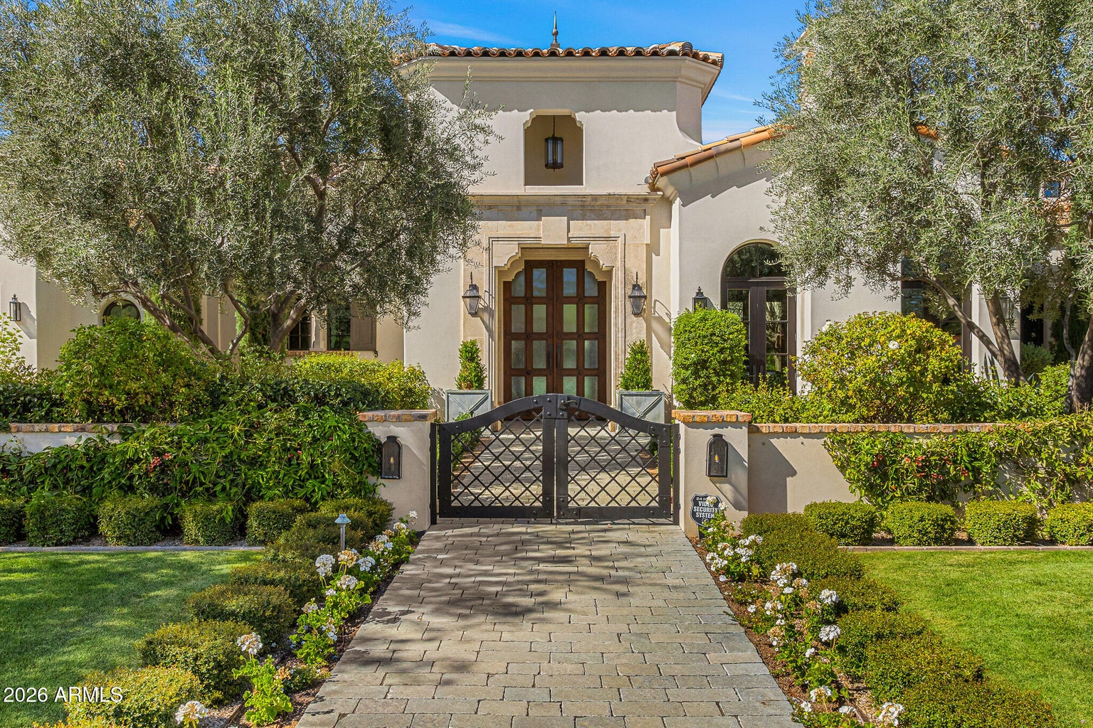 5858 E Caballo Drive — photo 1